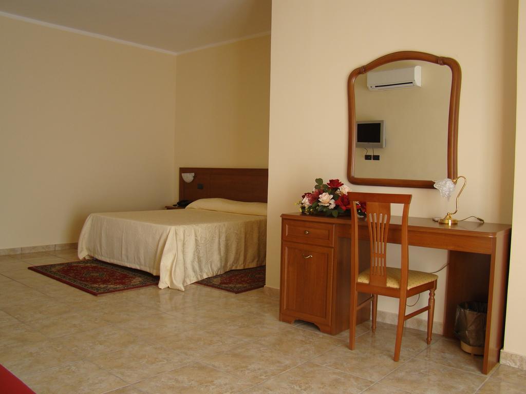Hotel Ristorante111 Villapiana Quarto foto